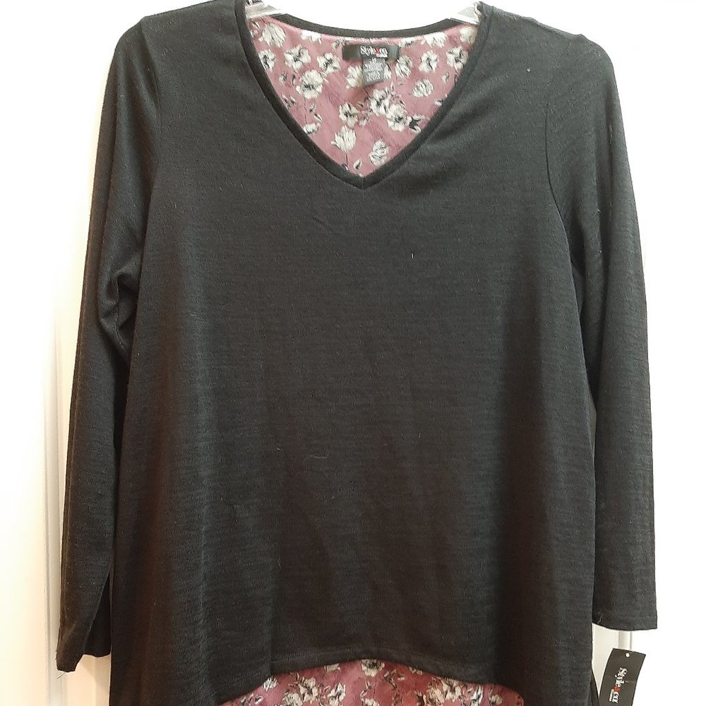 1X Black & mauve layered sharktail top NWT